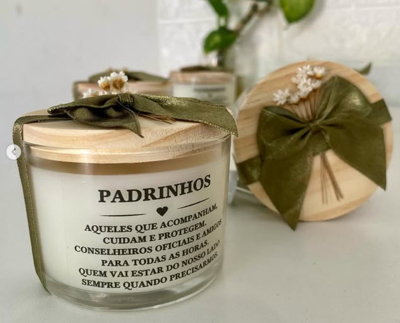 Lembrancinha de Casamento para Padrinhos: Como Escolher o Presente Ideal
